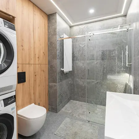 Baltic Emerald Cozy Near The Sea And Polsat Arena Stadion Stadium With Roof Terrace Free Parking Letnica Danzica