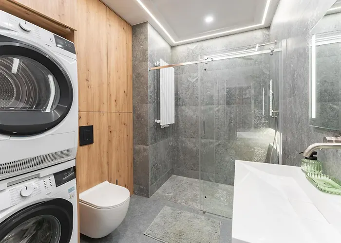 Baltic Emerald Cozy Near The Sea And Polsat Arena Stadion Stadium With Roof Terrace Free Parking Letnica グダニスク