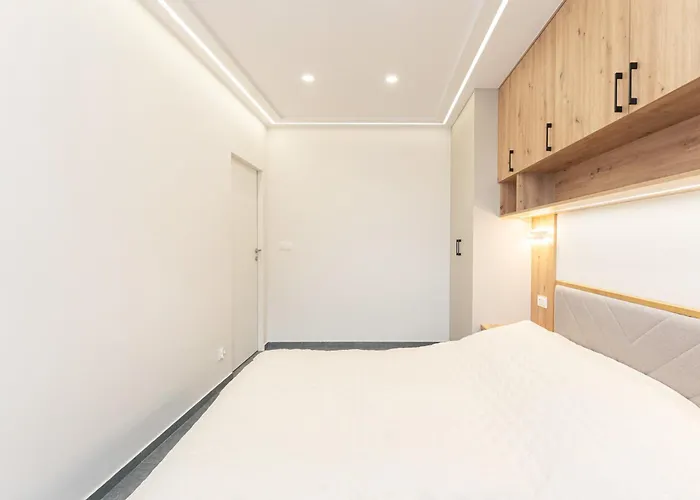 アパート Baltic Emerald Cozy Near The Sea And Polsat Arena Stadion Stadium With Roof Terrace Free Parking Letnica グダニスク